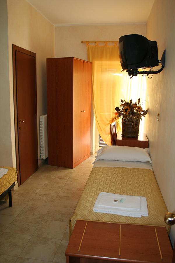 Hotel Casarola - Trigoria Castel di Decima Eksteriør bilde